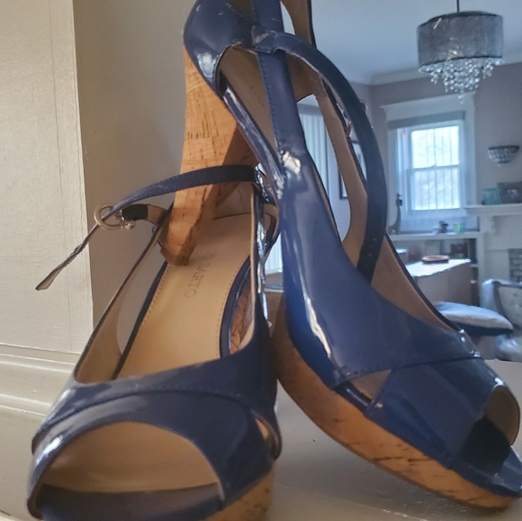 Shoes - Picture 3 of 5